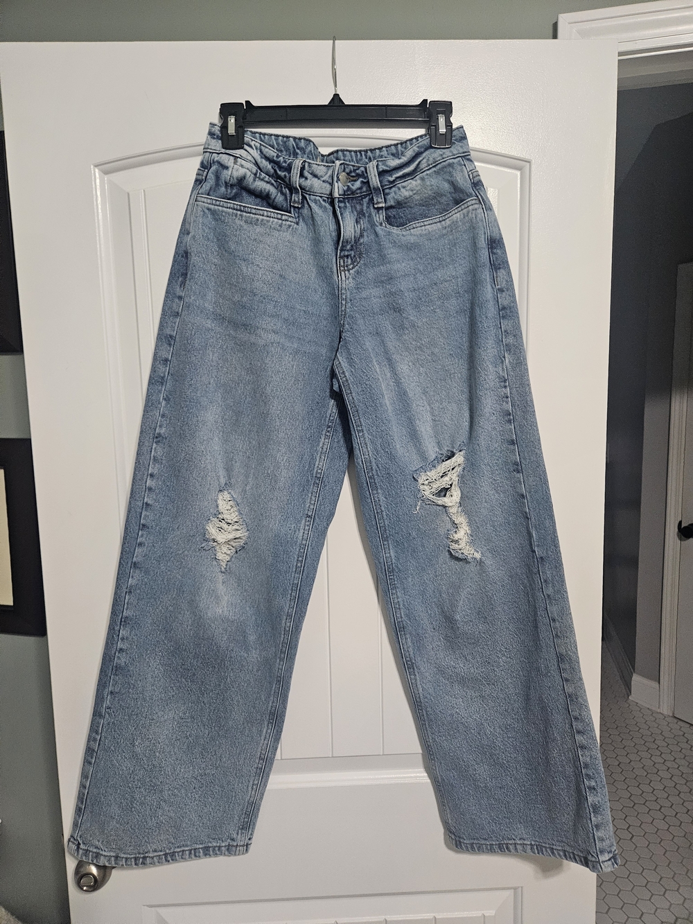 No Boundaries Light Blue Wide Leg Distressed Jeans